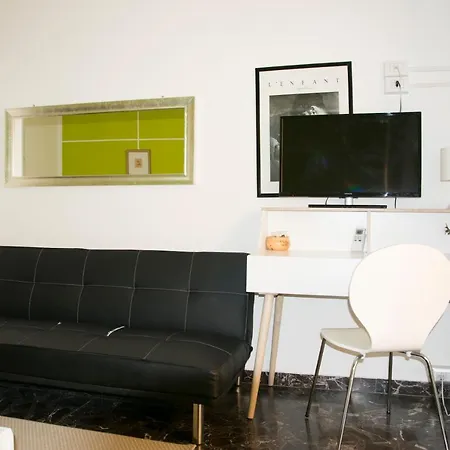 Myrta Maria לינה וארוחת בוקר קליארי