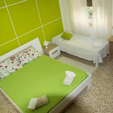 לינה וארוחת בוקר Myrta Maria